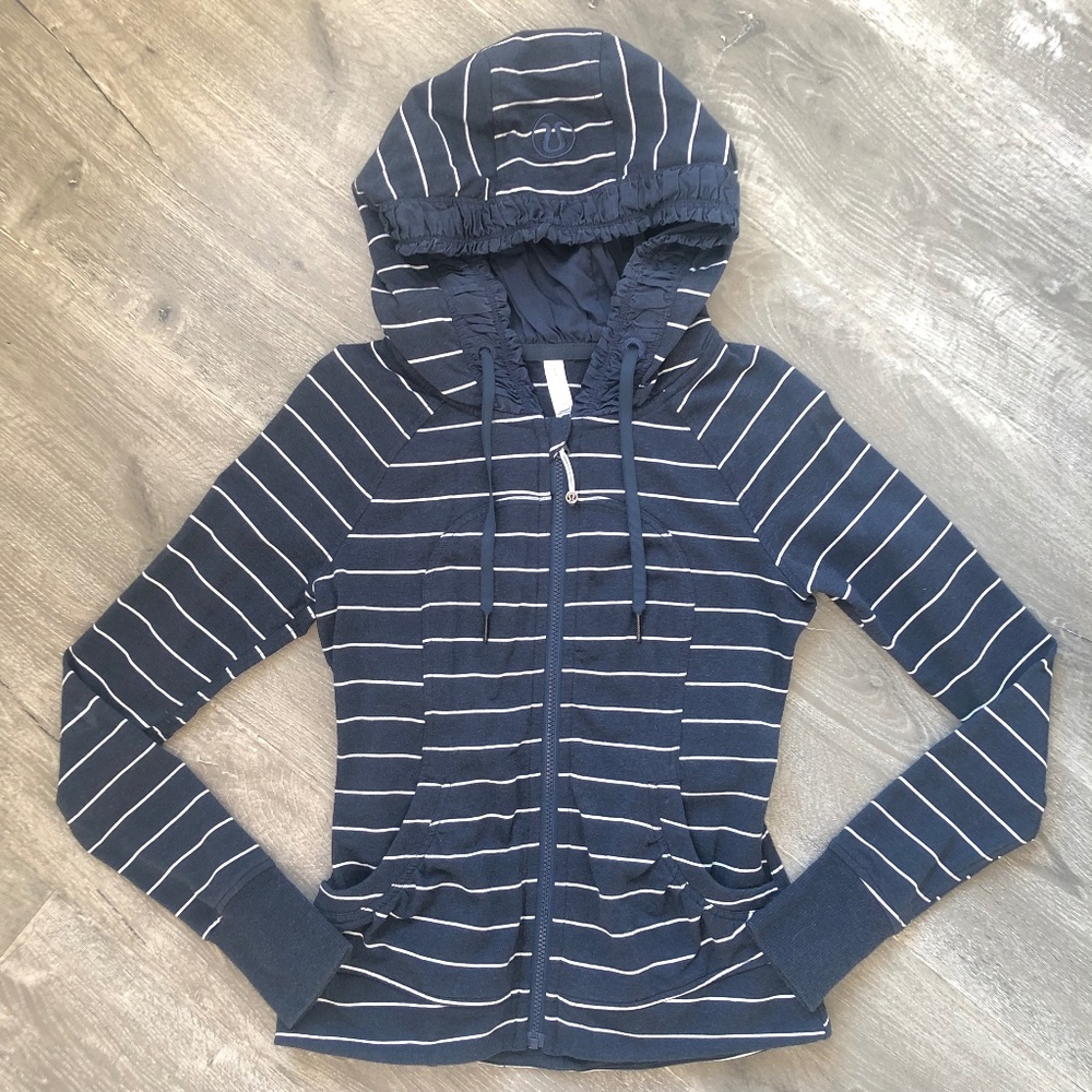 Lululemon Movement Jacket - Picture 9 of 11